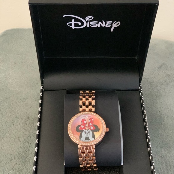 Disney Minnie Womens rose-gold Tone Bracelet Watch -NEW - Picture 10 of 13